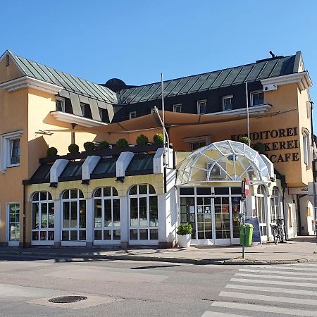 Hotel Pension Müller Gartner Groß-Enzersdorf Exterior foto